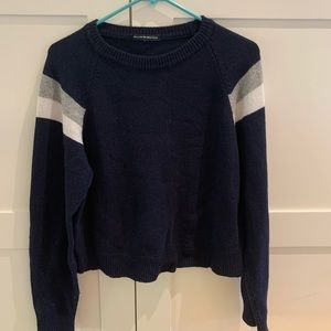 Brandy Melville Crew Neck Sweater
